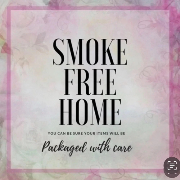 2 Carter’s Rompers. Size 9 month - Picture 8 of 8